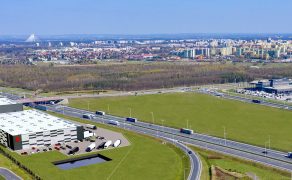 Magazyn-wysokiego-skladowania-7R-City Flex-wyrosnie-we-Wroclawiu