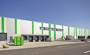 Firma-Hormann-wyposazyla-Centrum-Logistyczne-Erlensee-Fot-1-dlaProdukcji.pl