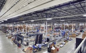 cieplo-na-wzor-slonecznego-w-hali-przemyslowej