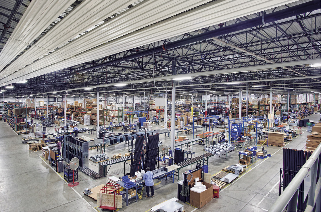 cieplo-na-wzor-slonecznego-w-hali-przemyslowej