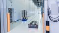 Autonomiczne-roboty-mobilne-MiR-intralogistyka-i-ochrona-zdrowia-Fot-1-dlaProdukcji.pl