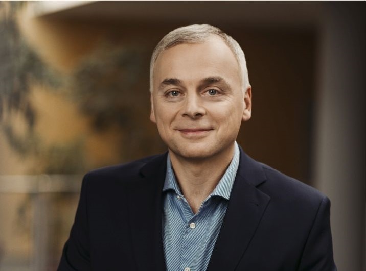 Polak-prezesem-Zarzadu-EAE-europejskiego-stowarzyszenia-branzy-ociepleniowej-Jacek-W-Kulig-Fot-3-dlaProdukcji.pl