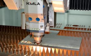 Jak-zmieniala-sie-technologia-laserowa-dlaProdukcji.pl