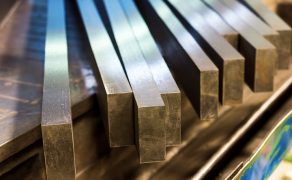 Produkcja-stali-w-lutym-dlaProdukcji.pl