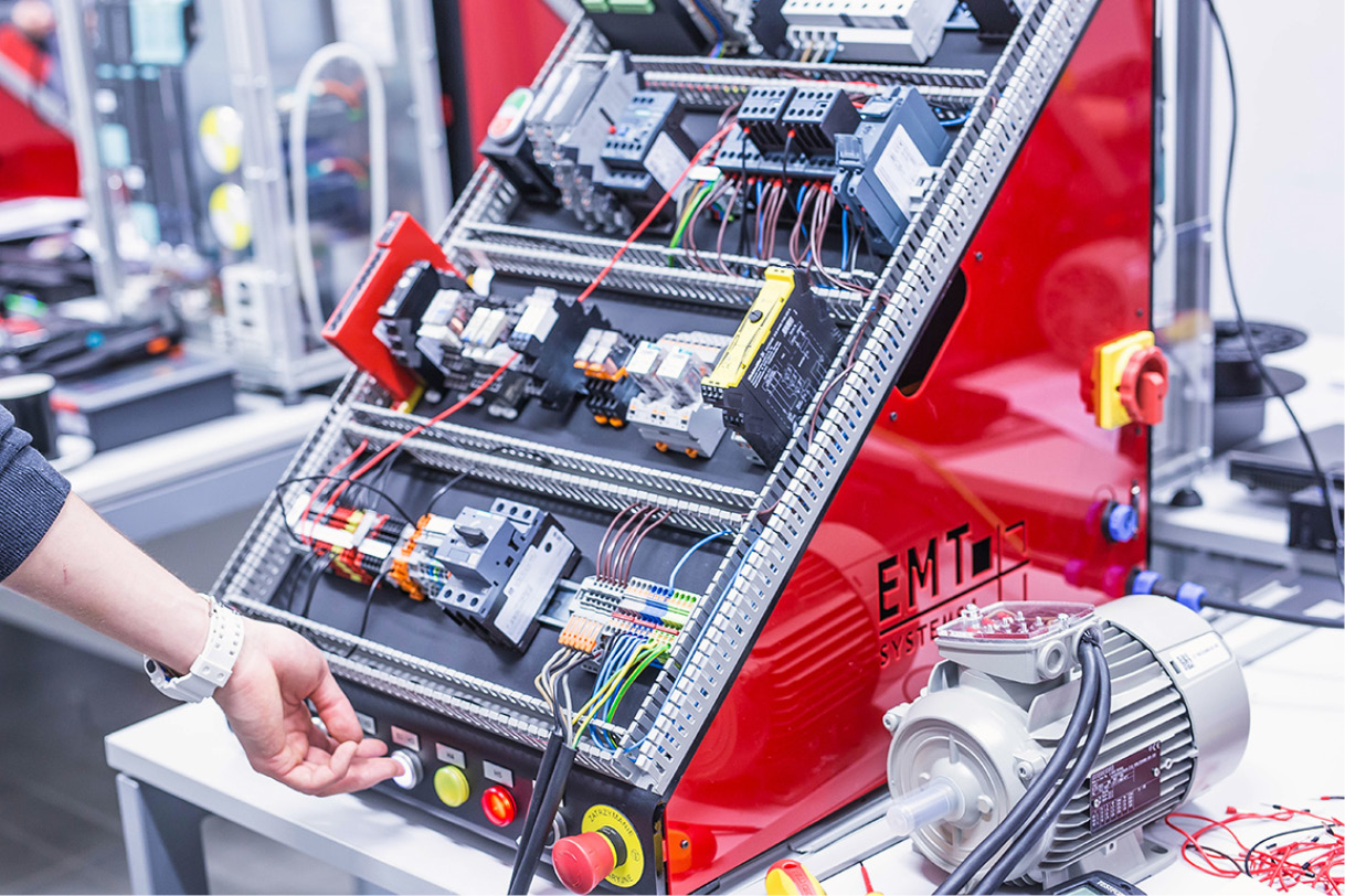 URU-1-21_automatyka-SPECJALISTA-OD-AUTOMATYKI-1-dlaProdukcji.pl