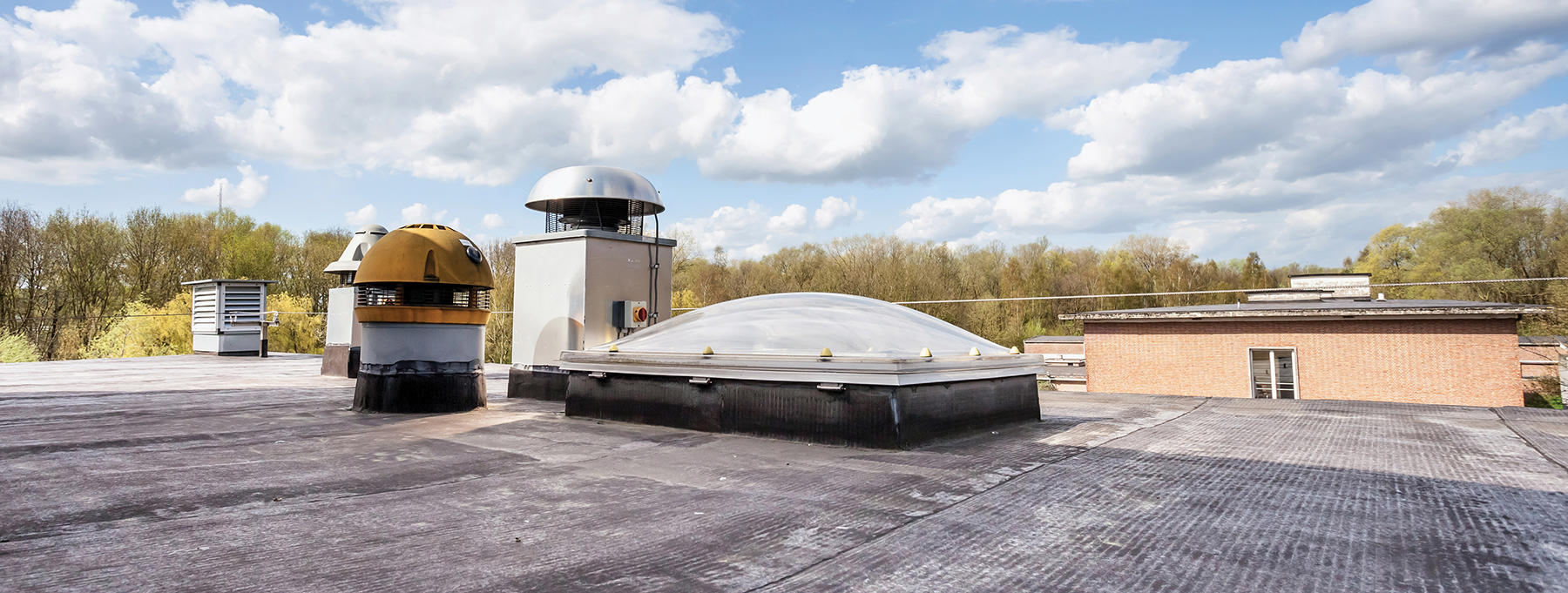 Oddymianie-obiektow-wielkopowierzchniowych-Fot-1-dlaProdukcji.pl