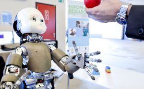 Najwiecej-firm-w-UE-korzysta-ze-sztucznej-inteligencji-w-Irlandii-najmniej-na-Lotwie-dlaProdukcji.pl