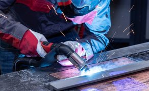 Oszczednosc-zasobow-i-elastycznosc-z-systemem-Multilock-uchwyt-ktory-sie-dopasowuje-fot-9-dlaProdukcji.pl