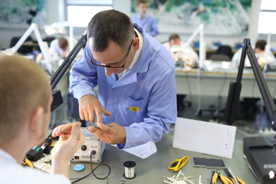 Zmiany-w-IPC-WHMA-A-620–nowe-standardy-dla-montazu-kabli-i wiazek-przewodow-dlaProdukcji.pl