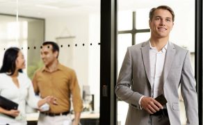 Najwieksze-wyzwania-zwiazane-z-bezpieczenstwem-obiektow-jak-skutecznie-stawic im-czola-dlaProdukcji.pl