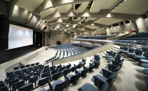 Koniec-pandemii-to-zmierzch-konferencji-zdalnych-dlaProdukcji.pl