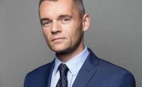 Koniec-z-niepotrzebnie-pobierana-energia-System-polskiej-firmy-dlaProdukcji.pl