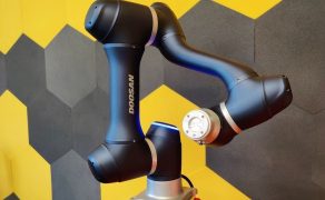 Transition-Technologies-CS-dystrybutorem-Doosan-Robotics-w-Polsce-dlaProdukcji.pl