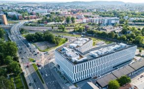 ESG-krotkotrwaly-trend-czy-impuls-do-dlugofalowych-zmian-na-rynku-nieruchomosci-dlaProdukcji.pl