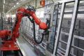 Pierwszy-w-Polsce-robot-do-montazu-szyb-zespolonych-w-fabryce-PAGEN-fot-1-dlaProdukcji.pl