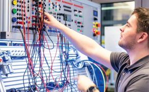 URU-3-21-hydraulika-pneumatyka-jadwiga-woznik-SZKOLENIA-HYDRAULIKIA-PNEUMATYKA-2-dlaProdukcji.pl