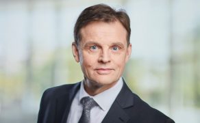 Savills-Zapowiada-sie-kolejny-rekordowy-rok-na-europejskim-rynku-nieruchomosci-logistycznych-John-Palmer