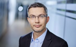 Automatyzacja-na-wyciagniecie-reki-czyli-dlaczego-warto-brac-udzial-w-targach-branzowych-Pawel-Szczerkowski