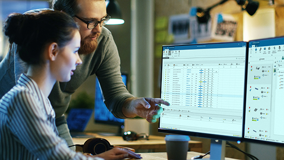 LVD-wprowadza-wycinarke-laserowa-zrobotyzowana-maszyne-do-giecia-oraz-pakiet-oprogramowania-Fot-1-dlaProdukcji.pl