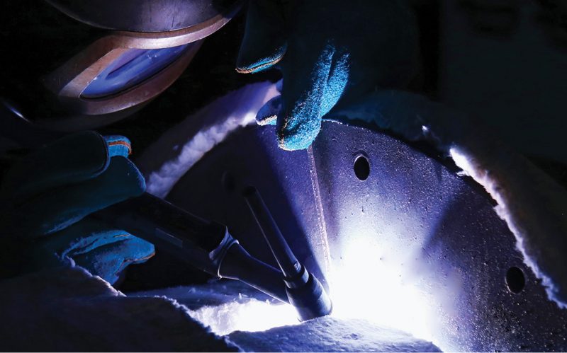 STAL-9-10-spawalnictwo-CO-SIE-DZIEJE-W-BRANZY-SPAWALNICZEJ-2