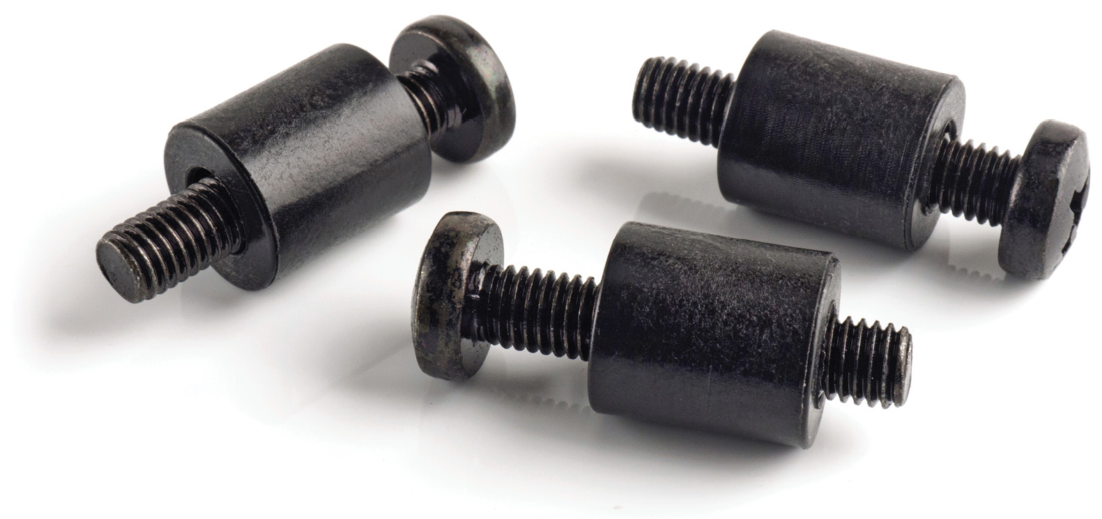 FAST_4_21-LACZNIKI-WCISKANE-iStock-1148617943