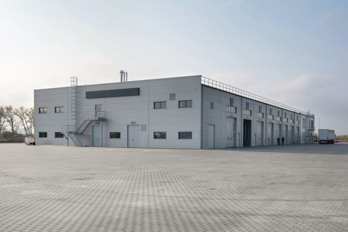 Polska-przyciaga-wiekszosc-inwestycji-w-nieruchomosci-komercyjne-w-Europie-Srodkowo-Wschodniej