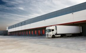 rekordowy-popyt-na-powierzchnie-magazynowo-przemyslowe-w-2021-roku