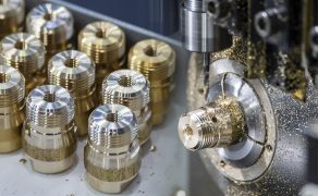 STAL-3-4-22-POMIAR-GEOMETRII-WYROBOW-I-NARZEDZI-iStock-1268263987