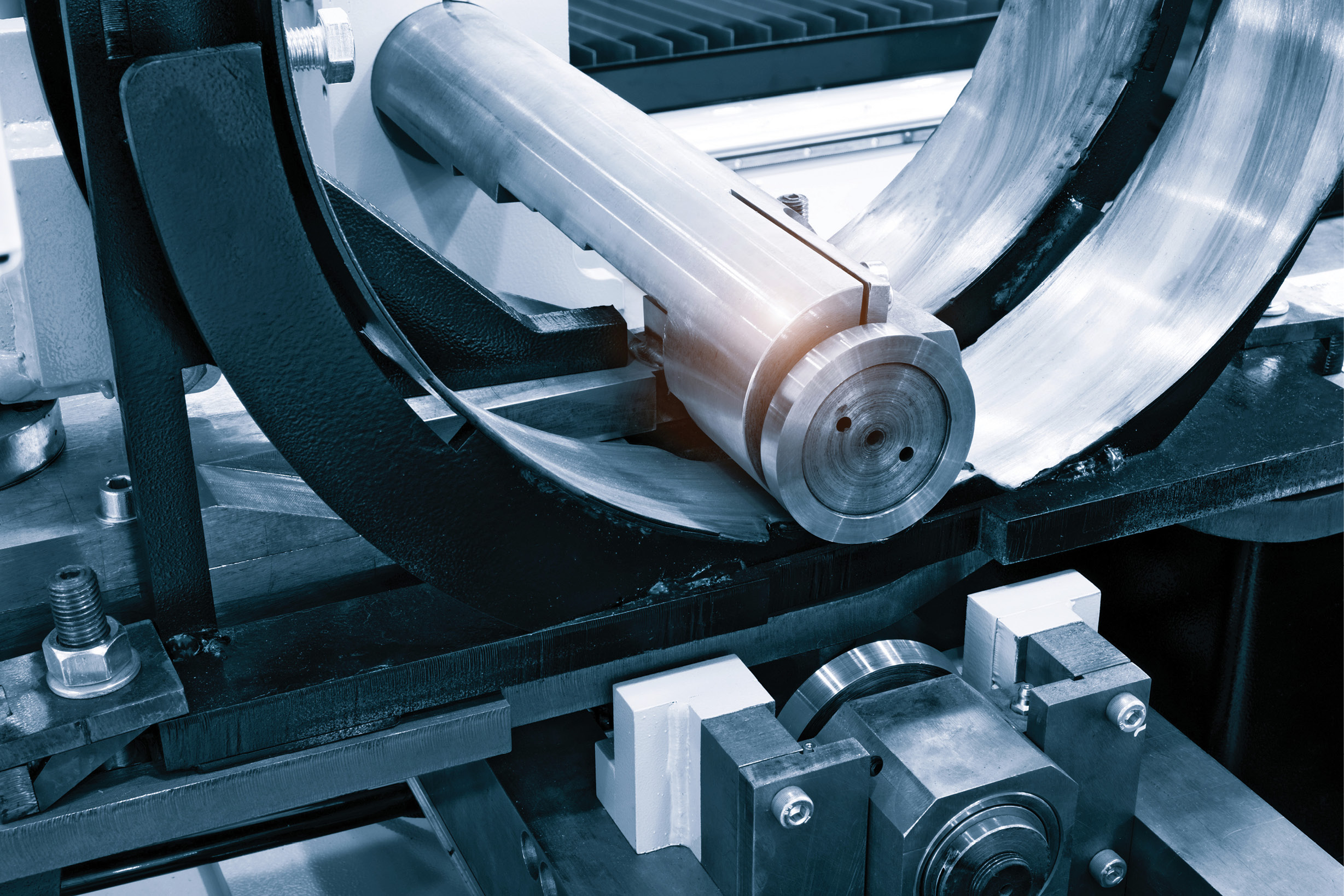 STAL_5-6_23_Michal_Styp-Rekowski_Maciej_Matuszewski_OBROBKA_PLASTYCZNA_iStock-1381494366