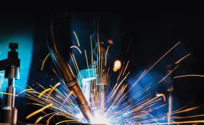 STAL_11-12_23_Arkadiusz_Makowka_KWALIFIKOWANIE_TECHNOLOGII_SPAWANIA_LUKOWEGO_iStock-950773396