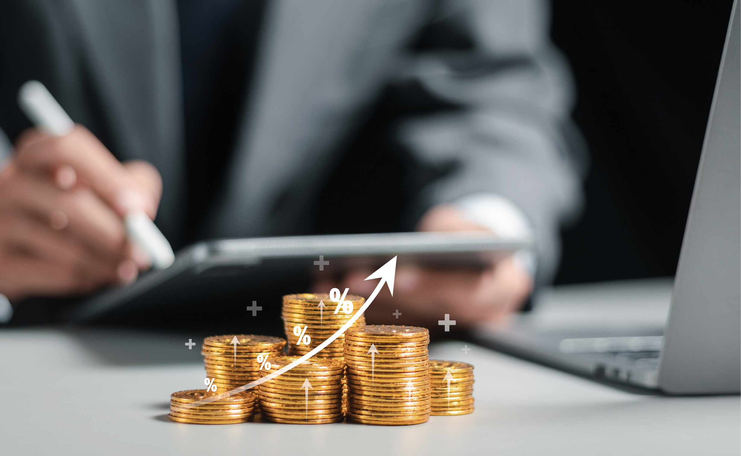 STAL_7-8_24_Mikolaj_Horbulewicz_WARTO_MIEC_INNOWACYJNYCH_PRACOWNIKOW_iStock-1562199023