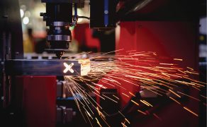 STAL_1_26_technologie_ciecia_Andrzej_Klimpel_TECHNOLOGIA_CIECIA_LASEROWEGO_CZ_II_iStock-912531466