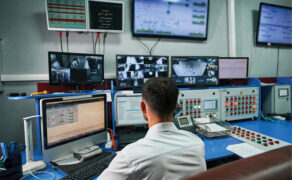 STAL_3_26_utrzymanie_ruchu_Mateusz_Wrobel_NOWE_ROZWIAZANIA_CENTRALNEGO_LABORATORIUM_DOZORU_TECHNICZNEGO_iStock-1344208792